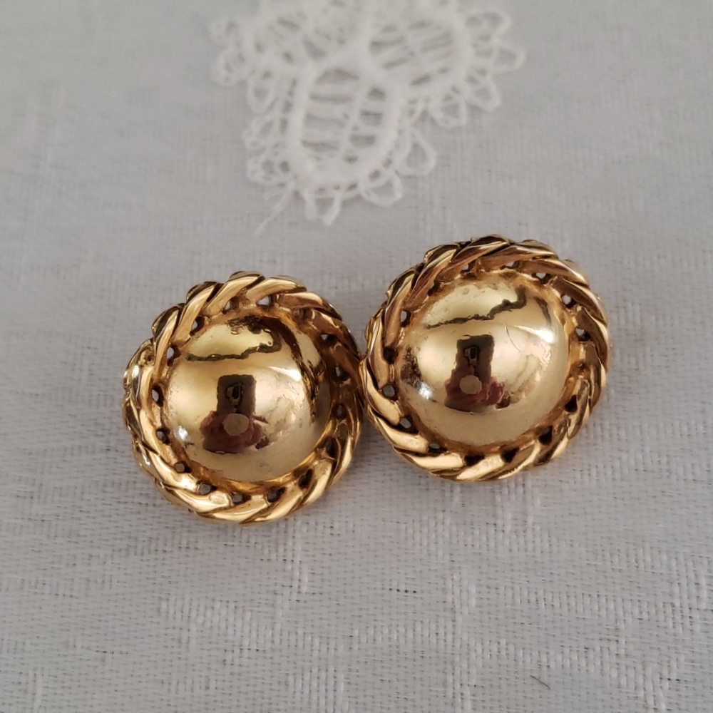 Trifari Classic Clip-On Gold Earrings